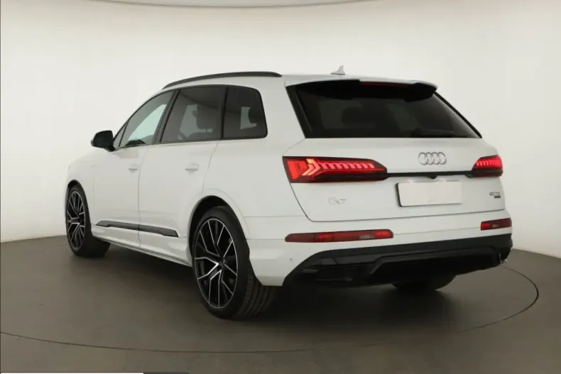 Audi Q7 din 2023 cu 23.805 km - oferta AUD221233 - foto 4