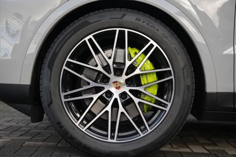 Porsche Cayenne din 2024 cu 19.000 km - oferta POR221235 - foto 13