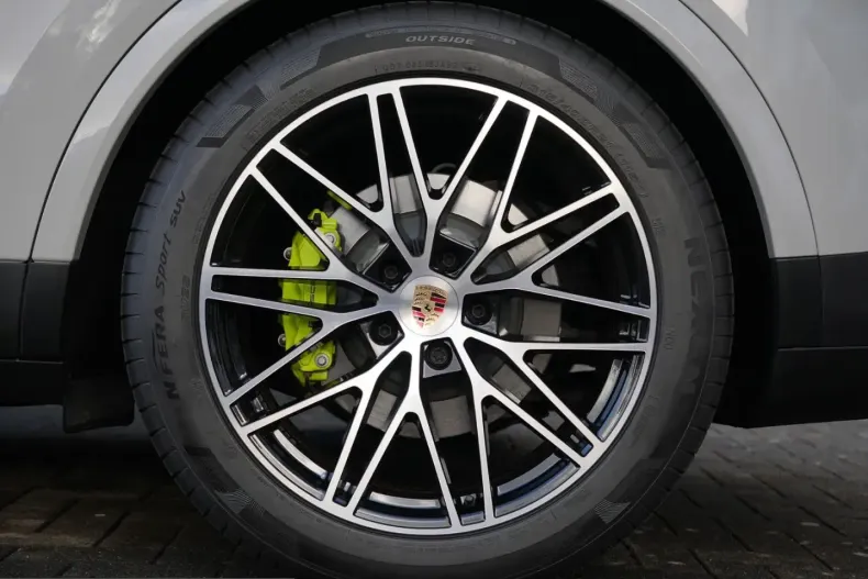 Porsche Cayenne din 2024 cu 19.000 km - oferta POR221235 - foto 14