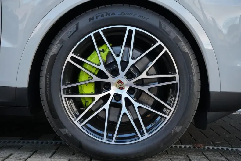 Porsche Cayenne din 2024 cu 19.000 km - oferta POR221235 - foto 16
