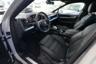 Porsche Cayenne din 2024 cu 19.000 km - oferta POR221235 - foto 17
