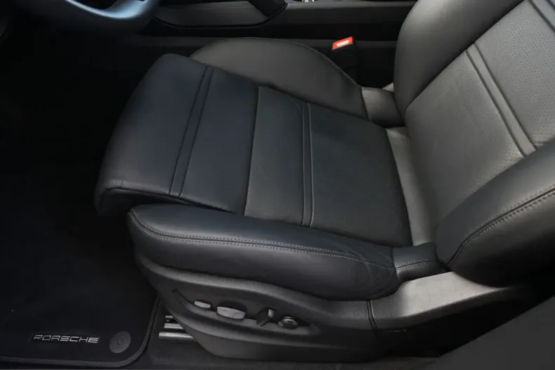 Porsche Cayenne din 2024 cu 19.000 km - oferta POR221235 - foto 18