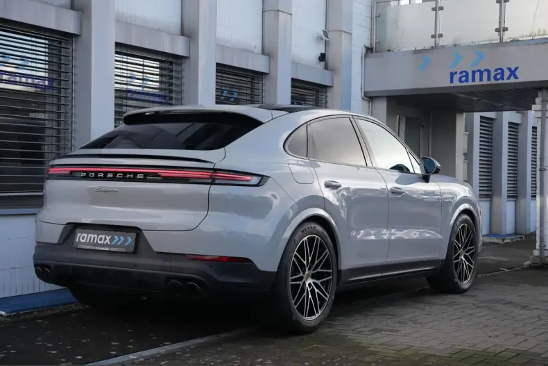 Porsche Cayenne din 2024 cu 19.000 km - oferta POR221235 - foto 50