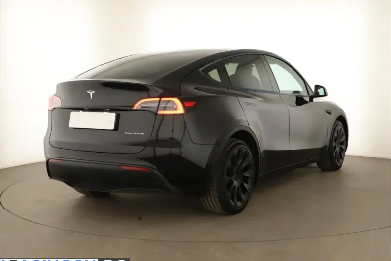 Tesla Model Y din 2023 cu 33.557 km - oferta TES221237 - foto 5