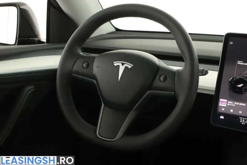 Tesla Model Y din 2023 cu 33.557 km - oferta TES221237 - foto 19