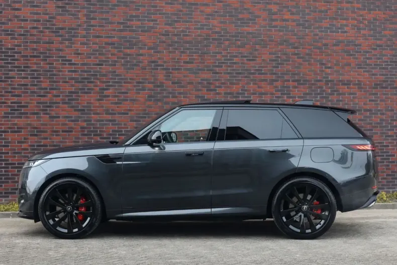 Land Rover Range Rover Sport din 2025 cu 9.527 km - oferta LAN221238 - foto 15