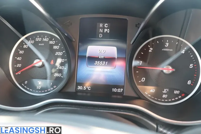 Mercedes-Benz V 300 (Clasa V) din 2022 cu 39.000 km - oferta MER221246 - foto 14