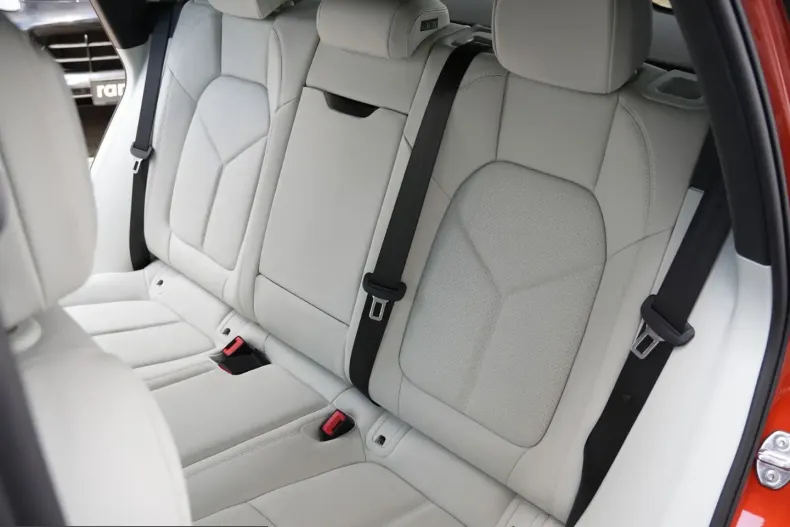 Porsche Macan din 2022 cu 79.000 km - oferta POR221249 - foto 40