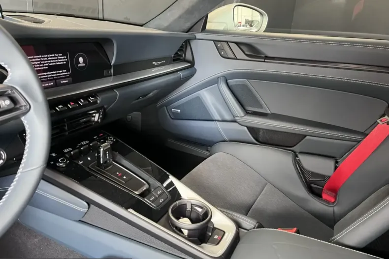Porsche 992 din 2023 cu 4.300 km - oferta POR221251 - foto 8