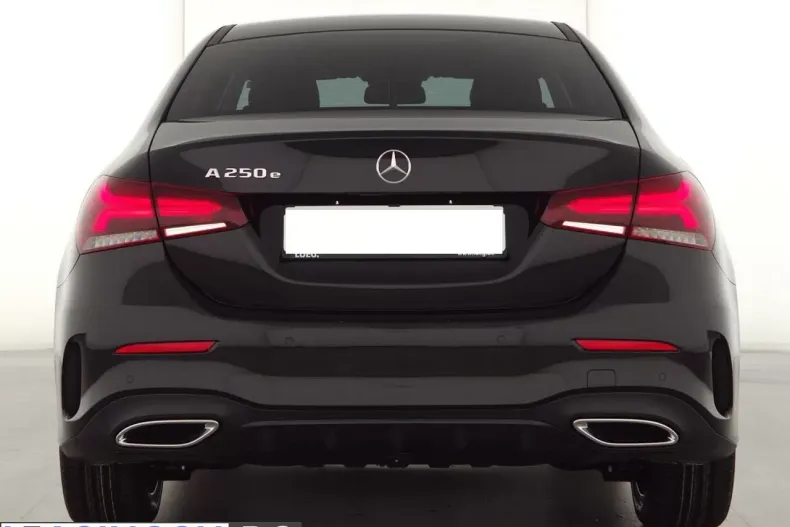 Mercedes-Benz A 250 (Clasa A) din 2022 cu 9.900 km - oferta MER221253 - foto 5