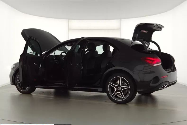 Mercedes-Benz A 250 (Clasa A) din 2022 cu 9.900 km - oferta MER221253 - foto 10