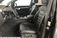Volkswagen Touareg din 2021 cu 27.368 km - oferta VOL221256 - foto 12