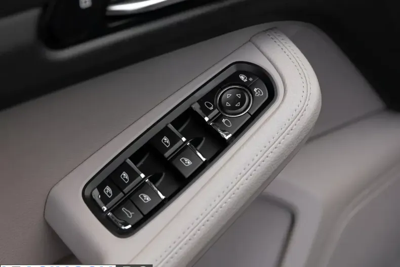 Porsche Macan din 2021 cu 26.542 km - oferta POR221257 - foto 20