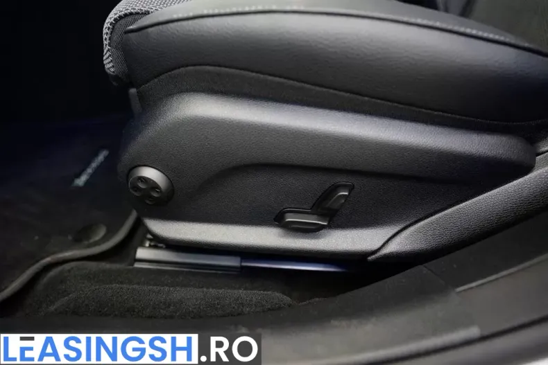 Mercedes-Benz E 300 (Clasa E) din 2021 cu 6.548 km - oferta MER221260 - foto 13