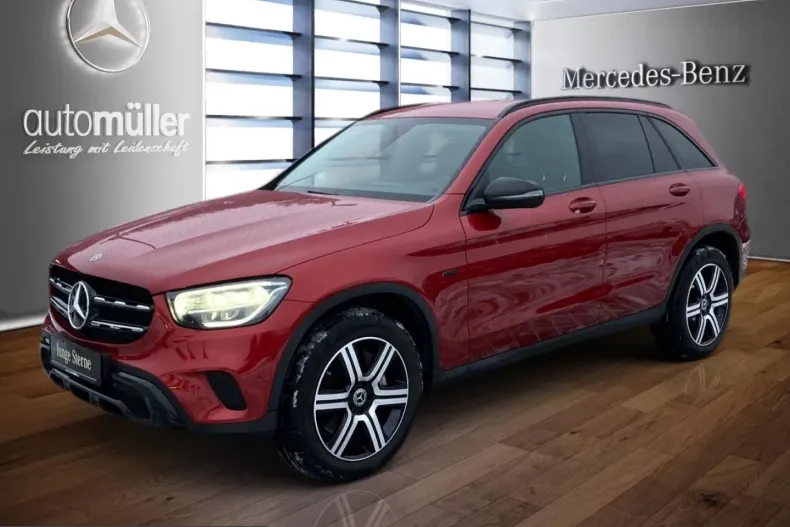 Mercedes-Benz GLC 300 (Clasa GLC) din 2021 cu 23.983 km - oferta MER221261 - foto 1