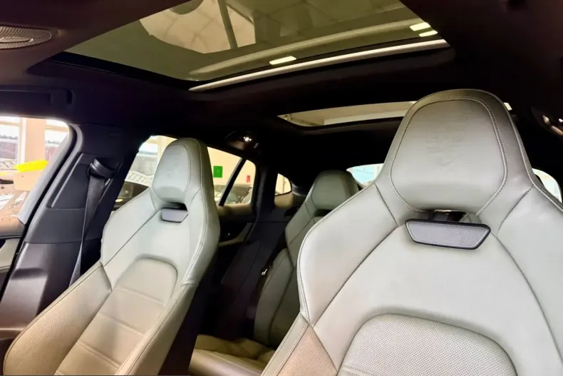 Porsche Panamera din 2024 cu 48.897 km - oferta POR221265 - foto 9