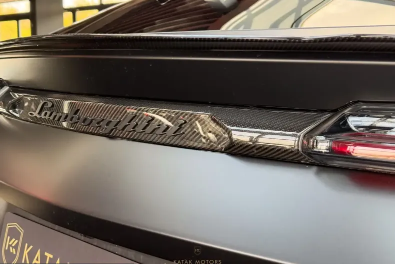Lamborghini Urus din 2025 cu 6.111 km - oferta LAM221269 - foto 18