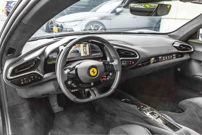 Ferrari 296 GTB din 2023 cu 3.500 km - oferta FER221274 - foto 7