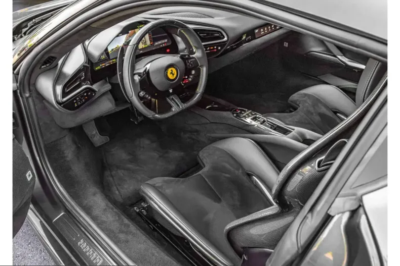 Ferrari 296 GTB din 2023 cu 3.500 km - oferta FER221274 - foto 8