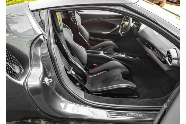Ferrari 296 GTB din 2023 cu 3.500 km - oferta FER221274 - foto 14