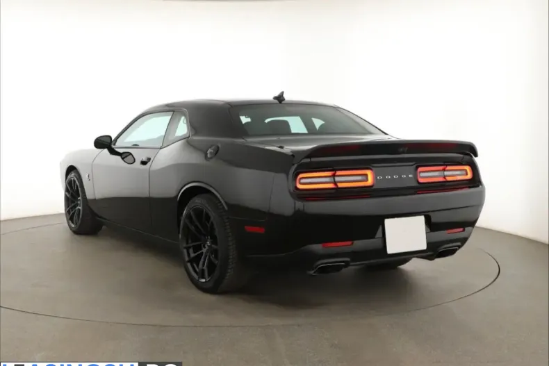 Dodge Challenger din 2023 cu 17.860 km - oferta DOD221278 - foto 3