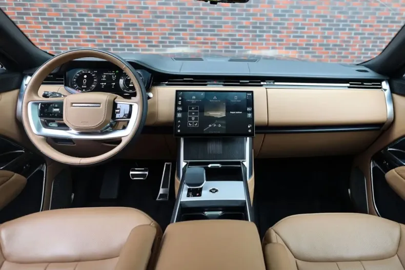 Land Rover Range Rover din 2024 cu 29.899 km - oferta LAN221280 - foto 3