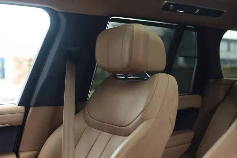 Land Rover Range Rover din 2024 cu 29.899 km - oferta LAN221280 - foto 4