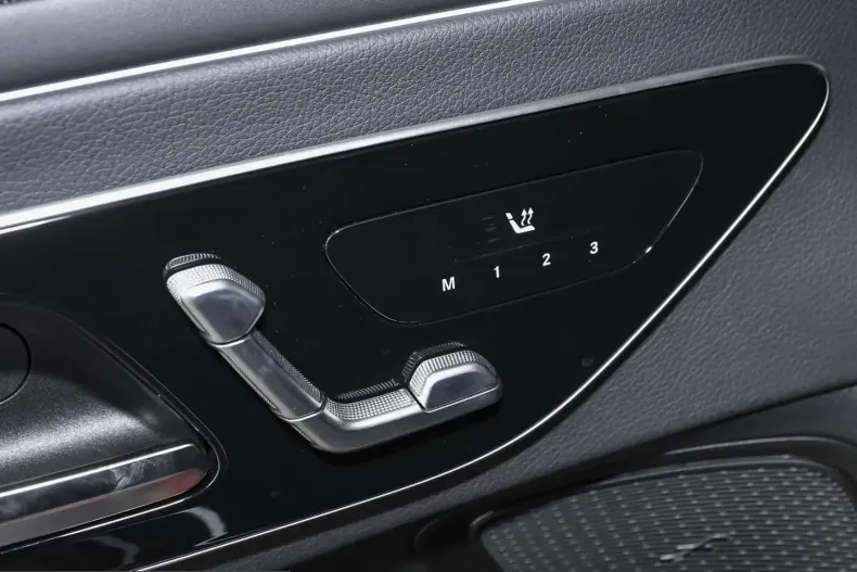 Mercedes-Benz CLE 200 (Clasa CLE) din 2025 cu 17.167 km - oferta MER221283 - foto 11