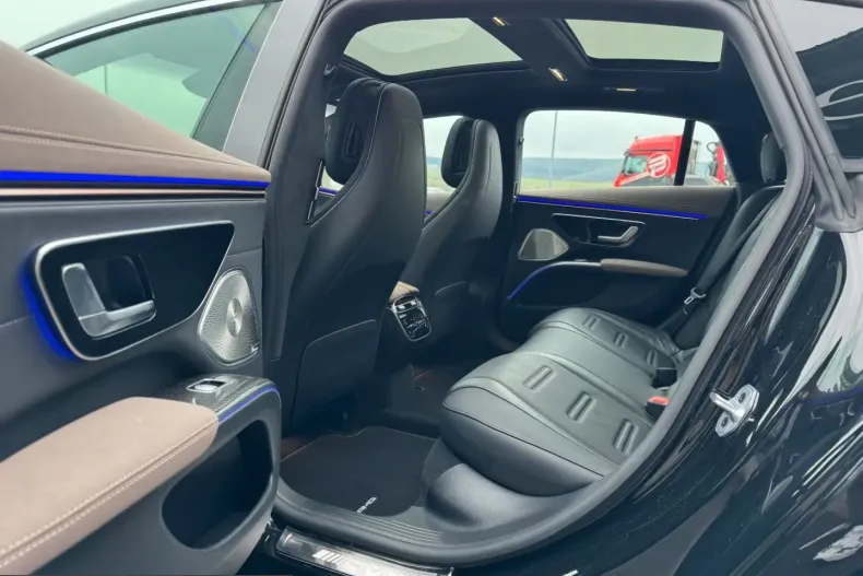 Mercedes-Benz EQS din 2023 cu 48.190 km - oferta MER221285 - foto 14