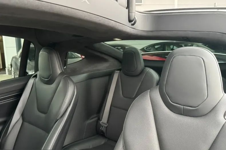 Tesla Model X din 2023 cu 72.444 km - oferta TES221290 - foto 12