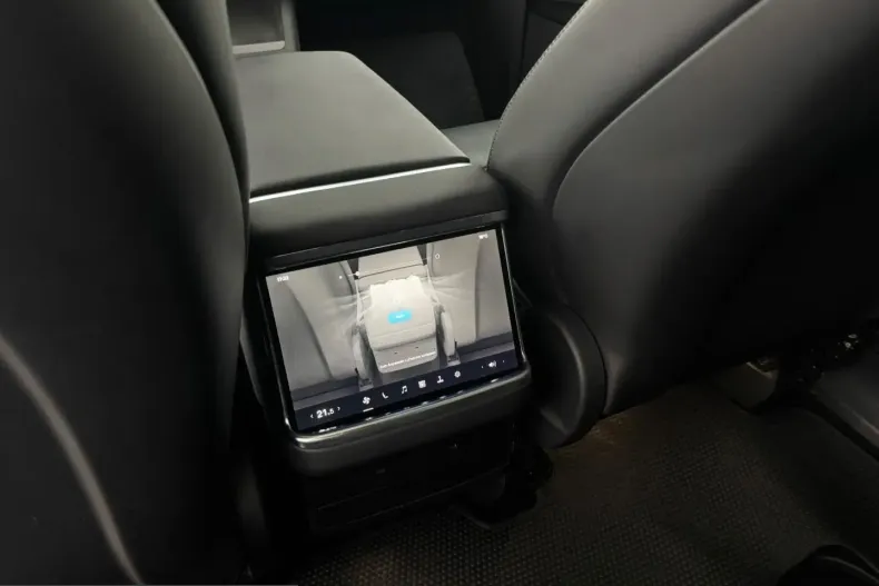 Tesla Model X din 2023 cu 72.444 km - oferta TES221290 - foto 13
