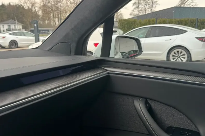Tesla Model X din 2023 cu 72.444 km - oferta TES221290 - foto 20