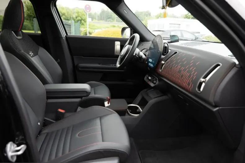 MINI John Cooper Works Countryman din 2024 cu 26.092 km - oferta MIN221297 - foto 8