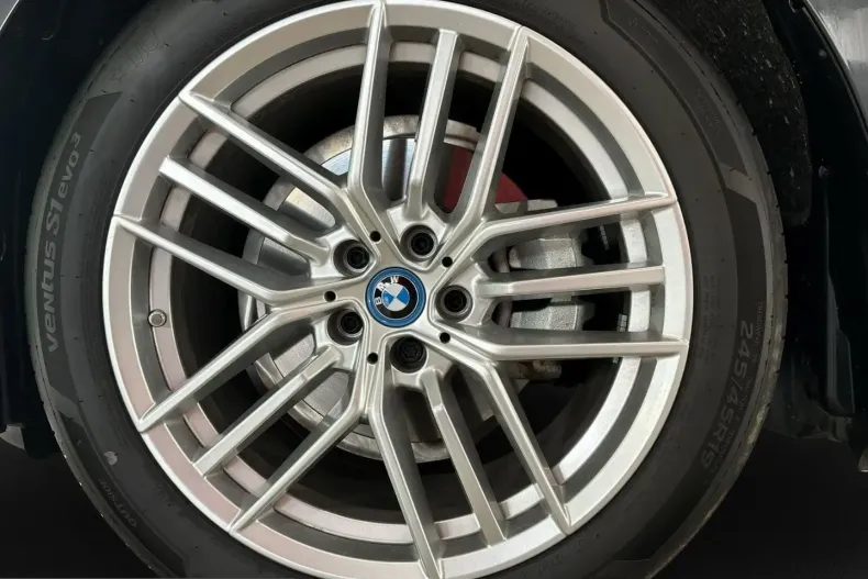 BMW 530 (Seria 5) din 2025 cu 8.334 km - oferta BMW221312 - foto 7