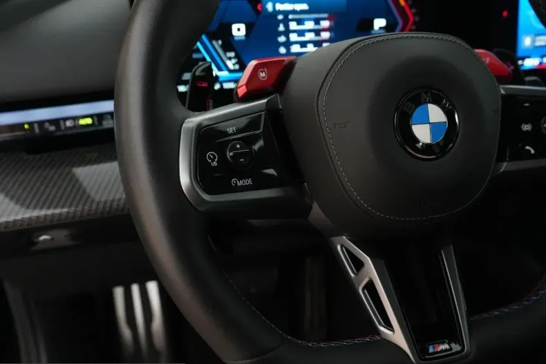 BMW M5 (Seria 5) din 2025 cu 17.946 km - oferta BMW221316 - foto 23