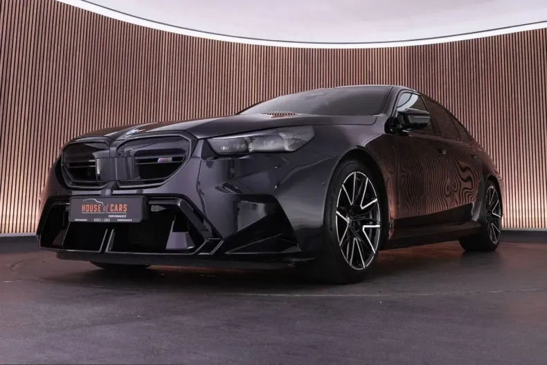 BMW M5 (Seria 5) din 2025 cu 17.946 km - oferta BMW221316 - foto 29