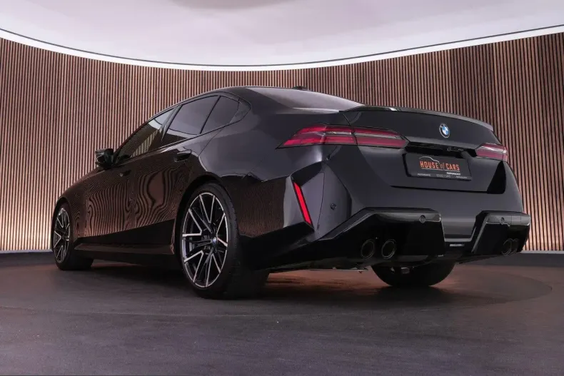 BMW M5 (Seria 5) din 2025 cu 17.946 km - oferta BMW221316 - foto 40