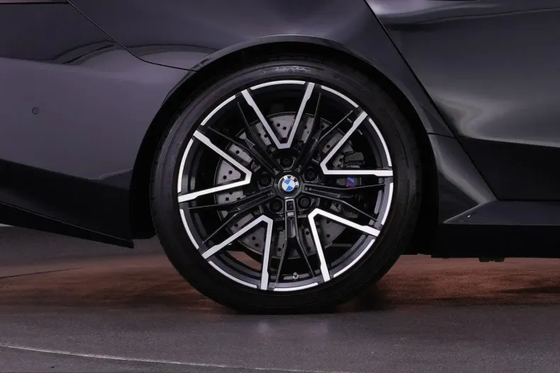 BMW M5 (Seria 5) din 2025 cu 17.946 km - oferta BMW221316 - foto 46