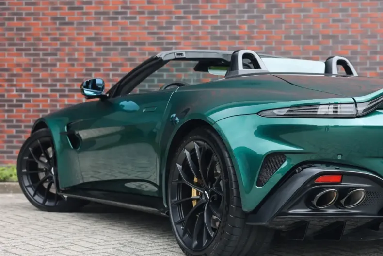Aston Martin V8 Vantage din 2025 cu 9.370 km - oferta AST221317 - foto 7
