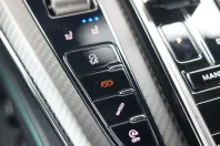 Aston Martin V8 Vantage din 2025 cu 9.370 km - oferta AST221317 - foto 39