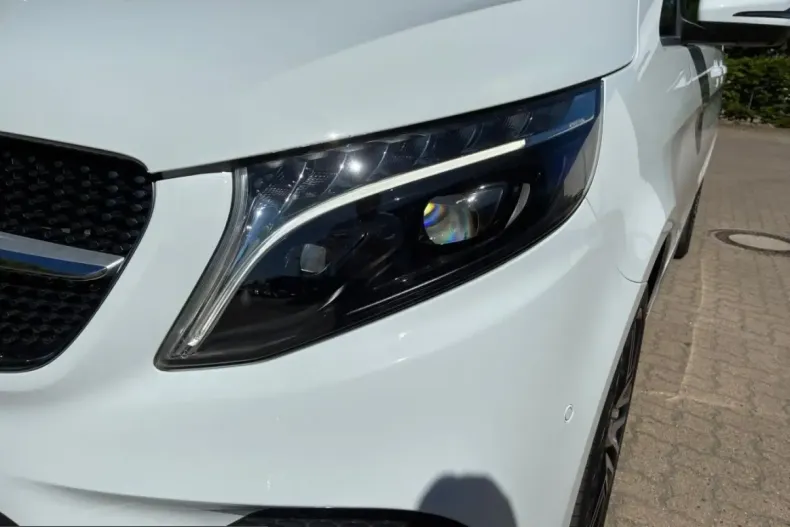 Mercedes-Benz V 300 (Clasa V) din 2023 cu 38.502 km - oferta MER221321 - foto 2