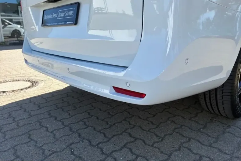 Mercedes-Benz V 300 (Clasa V) din 2023 cu 38.502 km - oferta MER221321 - foto 11