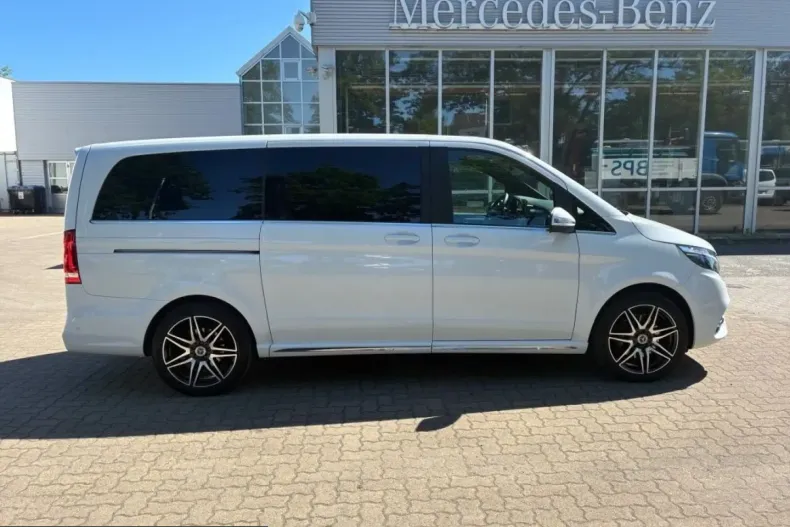 Mercedes-Benz V 300 (Clasa V) din 2023 cu 38.502 km - oferta MER221321 - foto 20