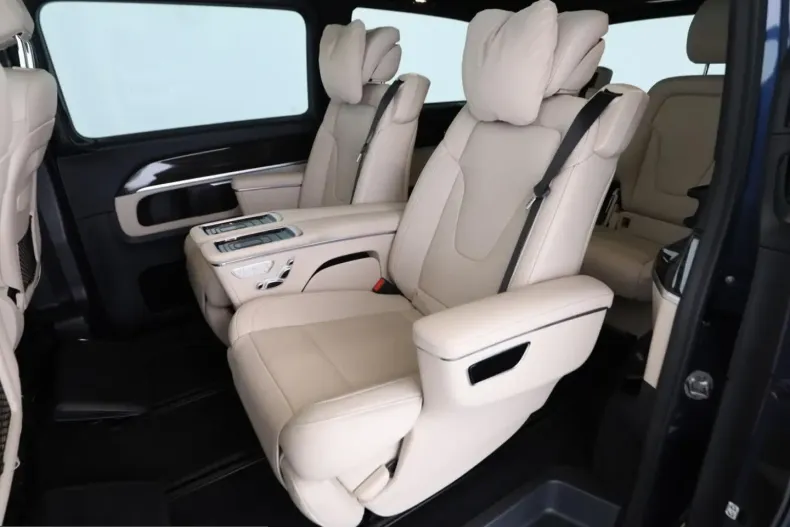 Mercedes-Benz V 300 (Clasa V) din 2023 cu 46.820 km - oferta MER221322 - foto 12
