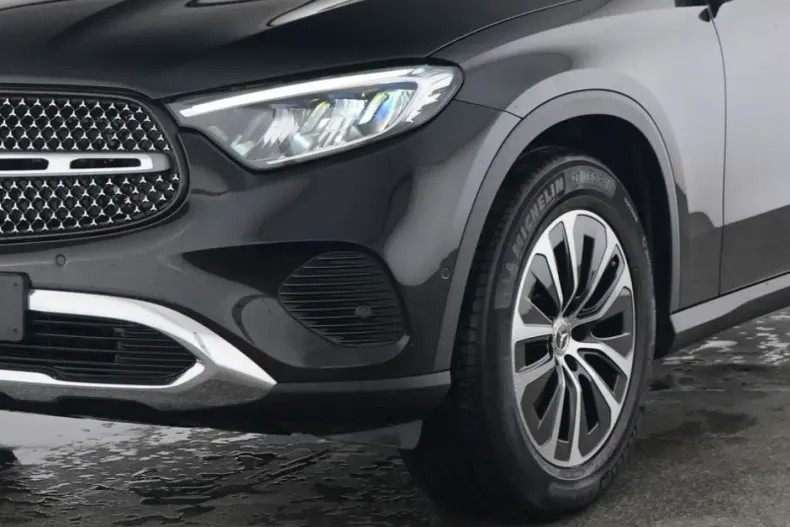 Mercedes-Benz GLC 220 (Clasa GLC) din 2025 cu 22.400 km - oferta MER221354 - foto 2