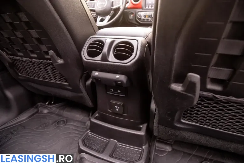 Jeep Wrangler din 2021 cu 150.000 km - oferta JEE221373 - foto 36