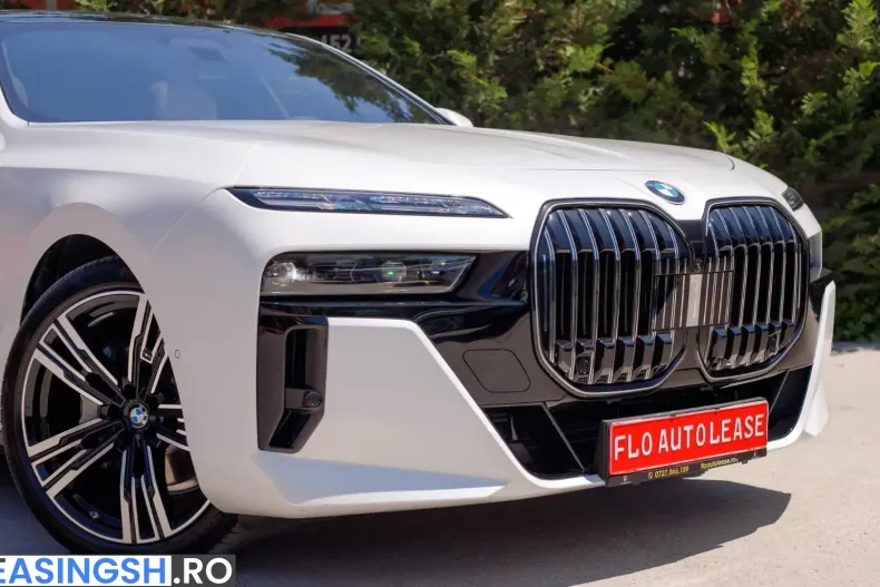 BMW 740d (Seria 7) din 2025 cu 42 km - oferta BMW221379 - foto 5