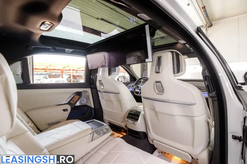 BMW 740d (Seria 7) din 2025 cu 42 km - oferta BMW221379 - foto 13