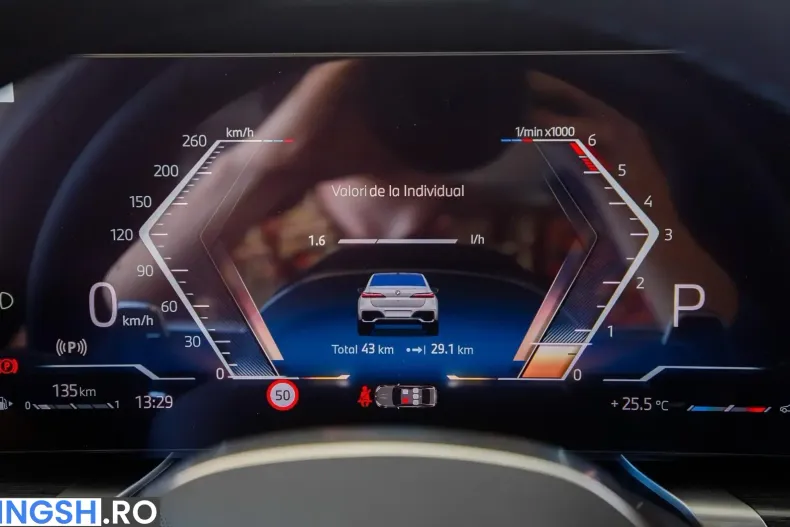BMW 740d (Seria 7) din 2025 cu 42 km - oferta BMW221379 - foto 23