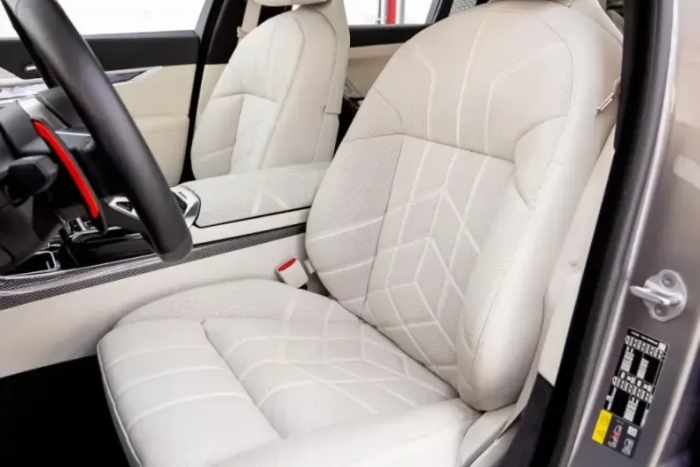 BMW M760e (Seria 7) din 2023 cu 37.500 km - oferta BMW221382 - foto 10